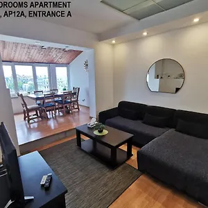 κάντε κράτηση εδώ